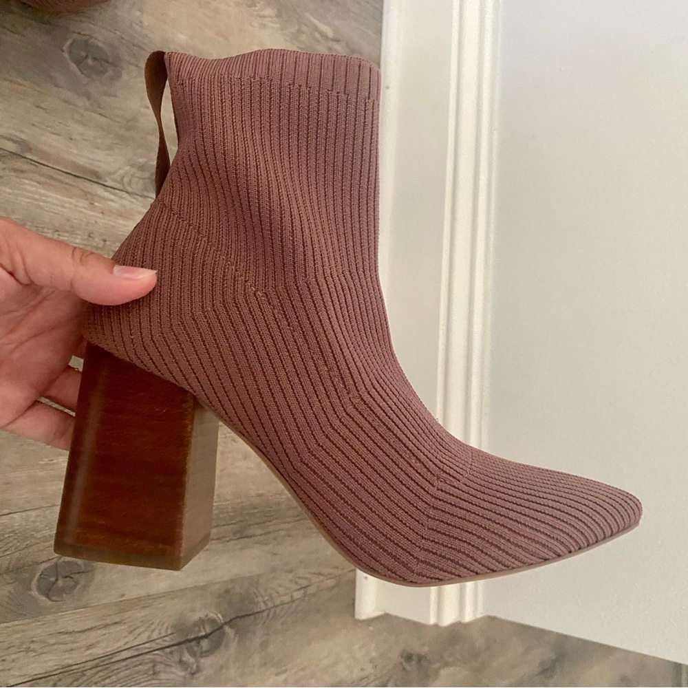 NWOT Sock Boot Steven by Steve Madden